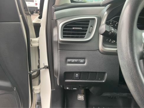 Used 2019 Nissan Murano SV w/ Premium Package FWD image 13