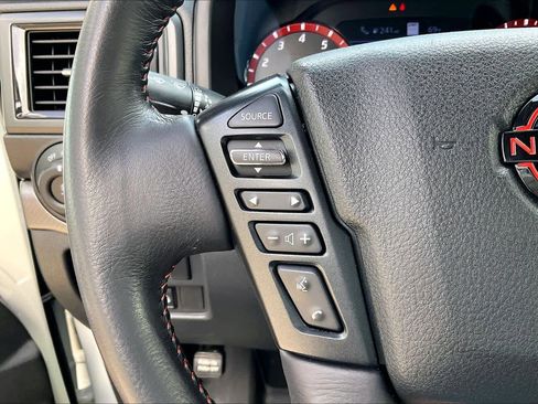 Used 2024 Nissan Titan PRO-4X w/ Pro-4x Convenience Package image 23