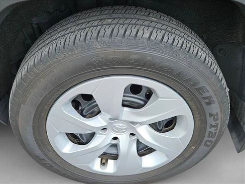 Used 2025 Toyota RAV4 LE FWD image 5