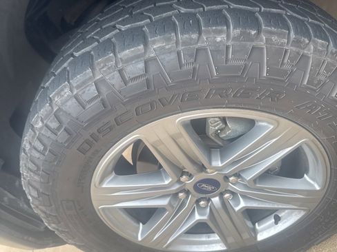 Used 2019 Ford F150 Lariat image 8