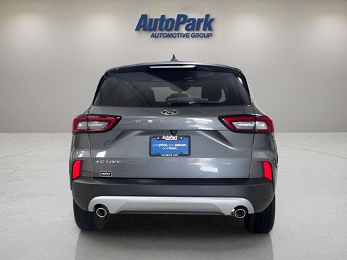 Used 2025 Ford Escape Active w/ Cold Weather Package FWD image 7
