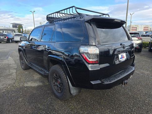 Used 2021 Toyota 4Runner TRD Off-Road Premium w/ Moonroof Package image 5