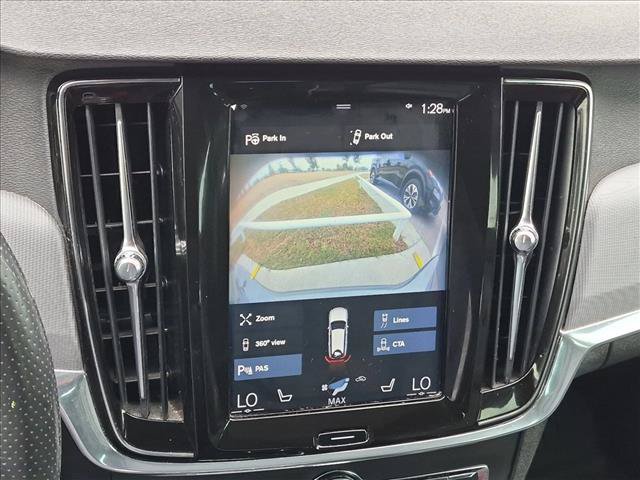 Used 2018 Volvo V90 T5 R-Design FWD image 12