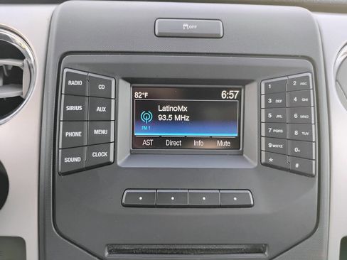 Used 2014 Ford F150 XLT w/ Equipment Group 302A Luxury AWD/4WD image 24