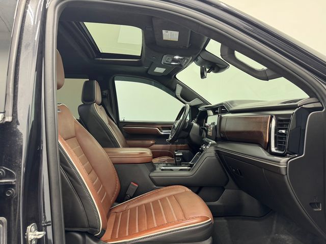 Used 2023 GMC Sierra 1500 Denali Ultimate AWD/4WD image 18