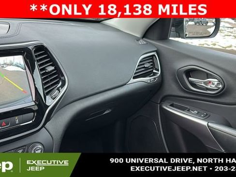 Used 2021 Jeep Cherokee Limited image 20
