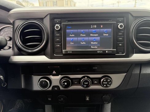 Used 2016 Toyota Tacoma SR5 w/ Exterior Package image 26