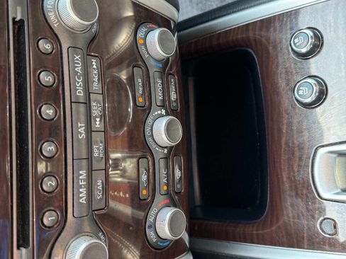 Used 2015 Nissan Pathfinder Platinum w/ Family Entertainment Package image 51