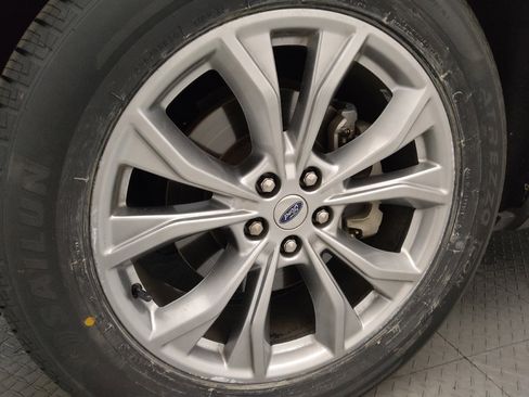 Used 2020 Ford Explorer Limited RWD image 31