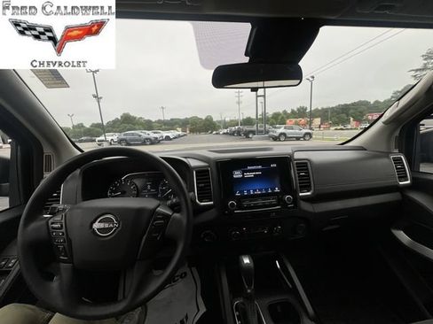 Used 2023 Nissan Frontier SV AWD/4WD image 10