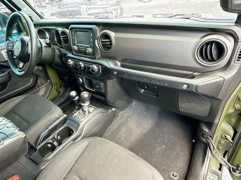 Used 2021 Jeep Wrangler Unlimited Willys image 32