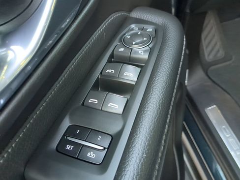 Used 2021 GMC Yukon Denali RWD image 56