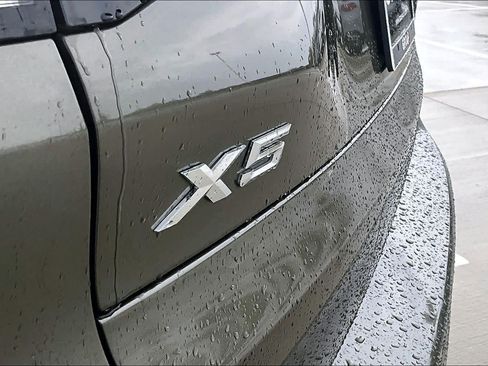 Used 2024 BMW X5 sDrive40i w/ M Sport Package RWD image 28