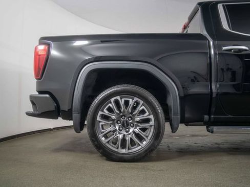 Used 2025 GMC Sierra 1500 Denali Ultimate AWD/4WD image 10