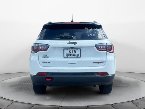 Used 2025 Jeep Compass Trailhawk AWD/4WD image 4