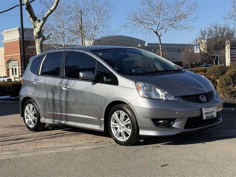Used 2010 Honda Fit Sport image 1