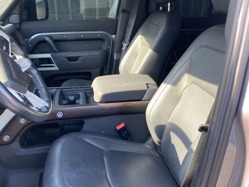 Used 2023 Land Rover Defender 110 S AWD/4WD image 6
