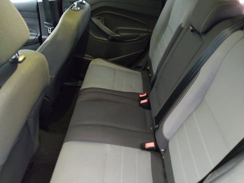 Used 2016 Ford Escape SE w/ Equipment Group 201A FWD image 18