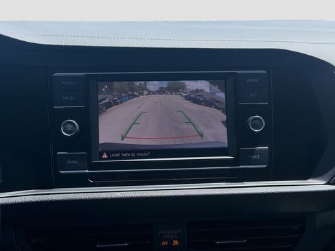 Used 2022 Volkswagen Jetta SE FWD image 13