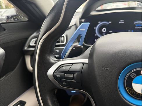 Used 2016 BMW i8 image 31