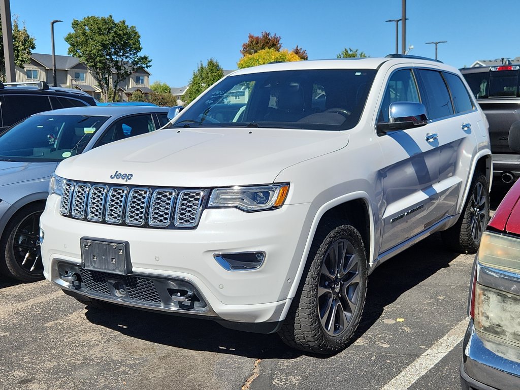Used 2018 Jeep Grand Cherokee Overland AWD/4WD image 3