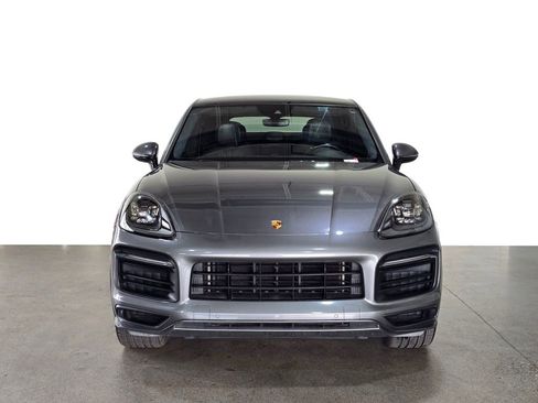 Used 2022 Porsche Cayenne GTS image 2