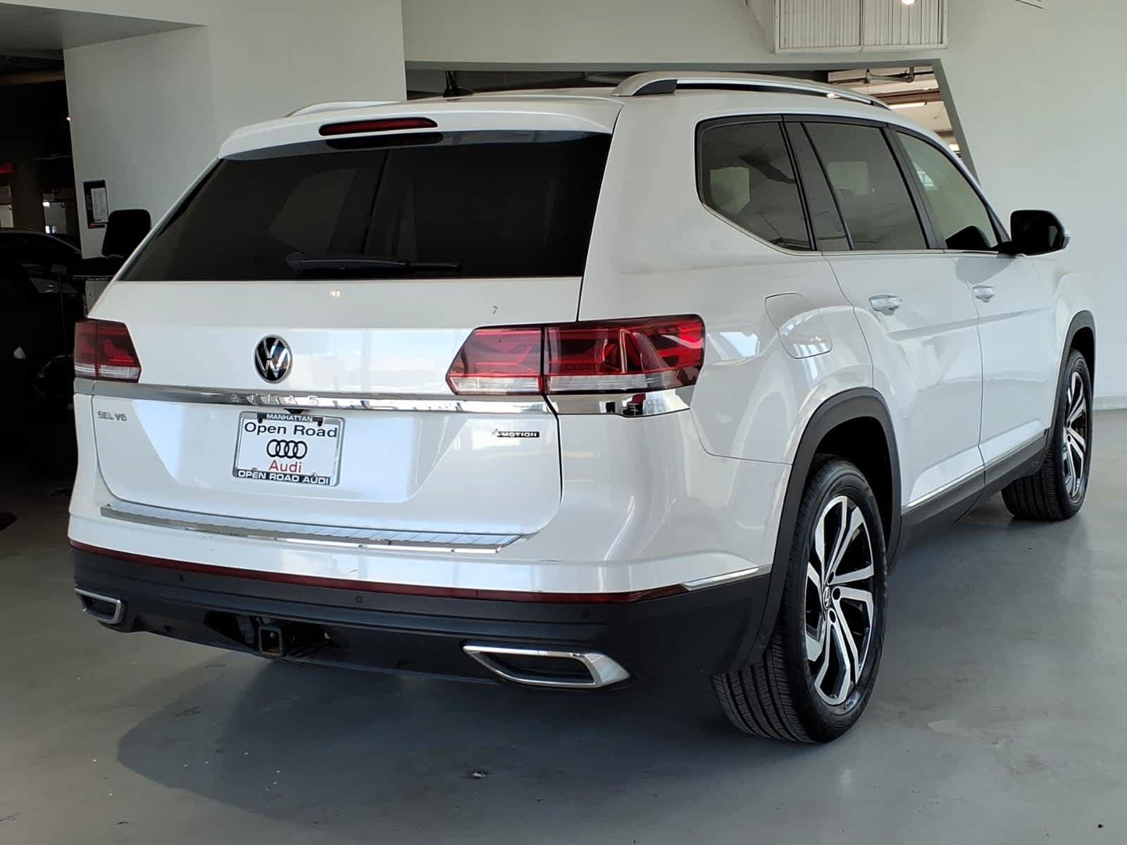Used 2023 Volkswagen Atlas SEL AWD/4WD image 4