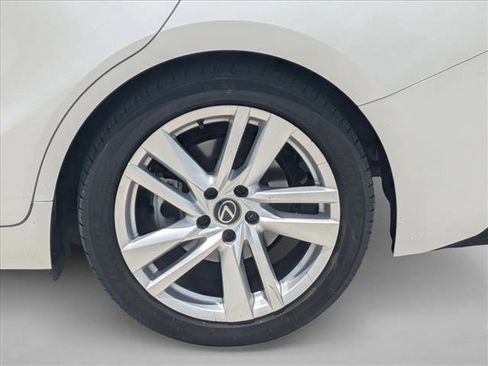 Used 2024 Lexus IS 300 w/ Comfort Package RWD image 16
