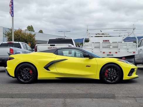 Used 2023 Chevrolet Corvette Stingray Preferred Conv w/ Z51 Performance Package RWD image 5