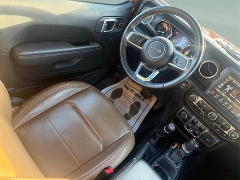 Used 2021 Jeep Wrangler Unlimited Sahara w/ Cold Weather Group image 14