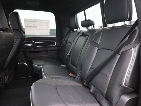 New 2026 RAM 2500 Laramie w/ Night Edition AWD/4WD image 10