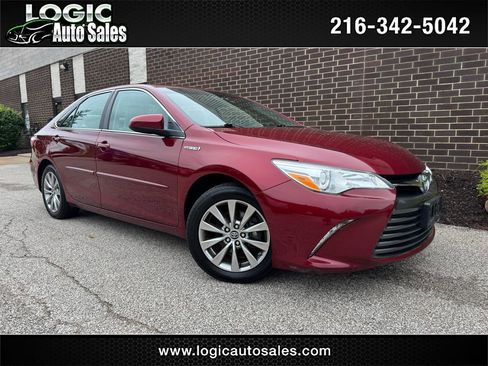 Used 2016 Toyota Camry XLE w/ Protection Package (Q2) image 1