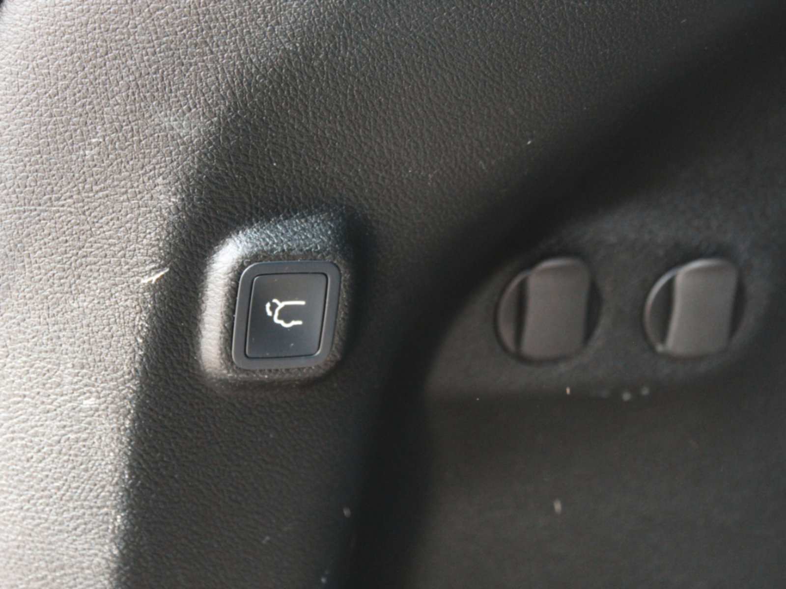Used 2023 Jeep Cherokee Altitude Lux AWD/4WD image 26