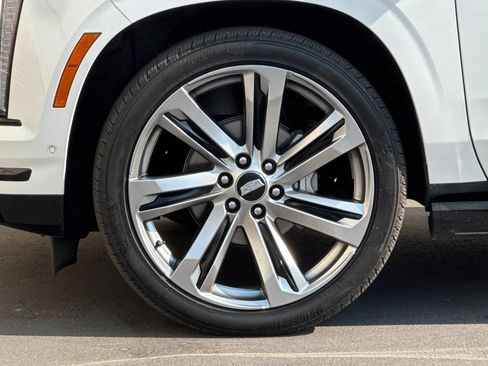 Used 2025 Cadillac Escalade Sport Platinum AWD/4WD image 35