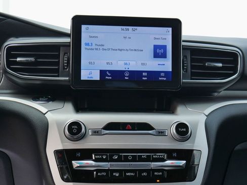 Used 2021 Ford Explorer XLT w/ Equipment Group 202A image 37