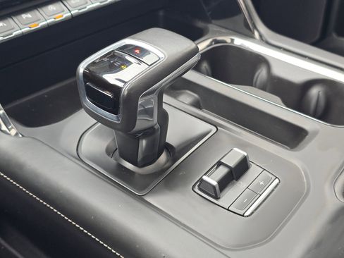 Used 2022 GMC Sierra 1500 AT4X AWD/4WD image 30