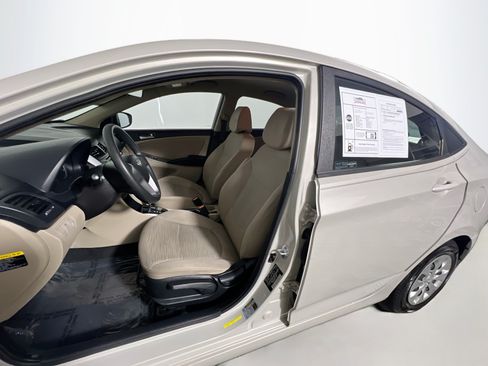 Used 2016 Hyundai Accent SE FWD image 15