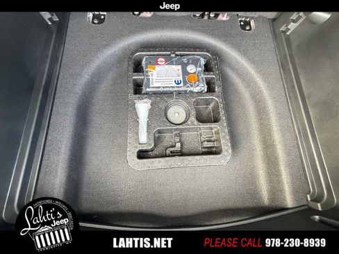 New 2026 Jeep Compass Limited image 20