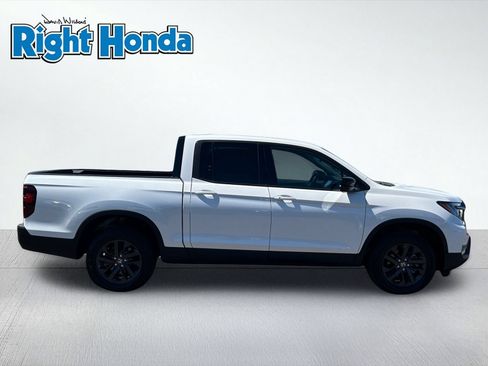 Certified 2025 Honda Ridgeline Sport image 8