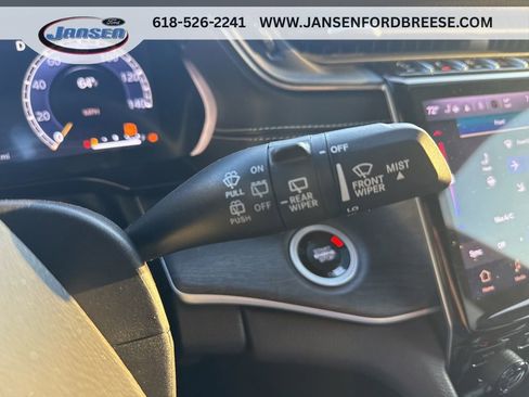 Used 2025 Jeep Grand Cherokee L Limited w/ Black Appearance Package AWD/4WD image 18
