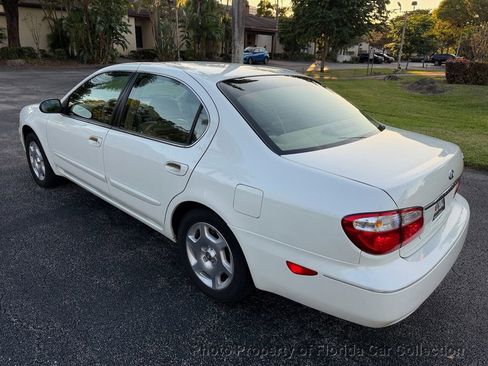 Used 2001 INFINITI I30 image 3