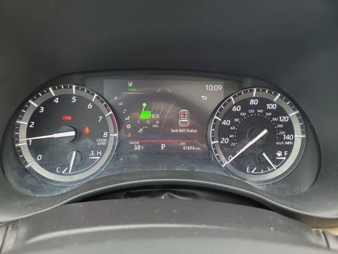 Used 2021 Toyota Highlander XLE image 27