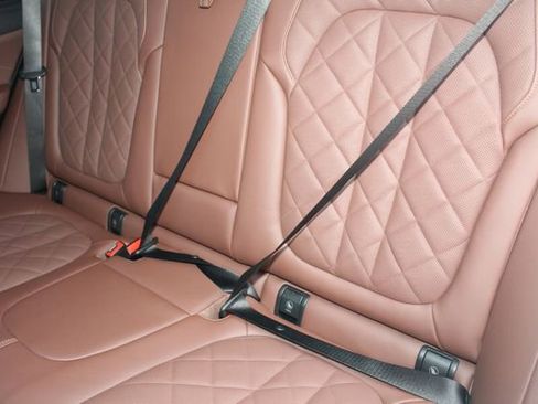 Used 2026 BMW X5 xDrive50e w/ Executive Package image 23