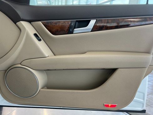 Used 2013 Mercedes-Benz C 300 Sport image 16