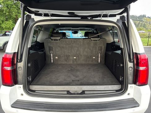 Used 2019 Chevrolet Suburban LT AWD/4WD image 23