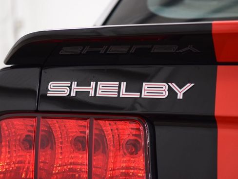 Used 2009 Ford Mustang Shelby GT500 RWD image 27
