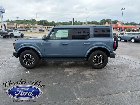 Used 2025 Ford Bronco Outer Banks AWD/4WD image 6