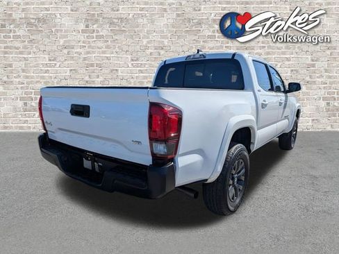 Used 2023 Toyota Tacoma SR5 w/ Technology Package AWD/4WD image 4