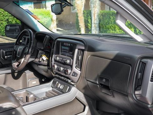 Used 2018 GMC Sierra 1500 SLT AWD/4WD image 41