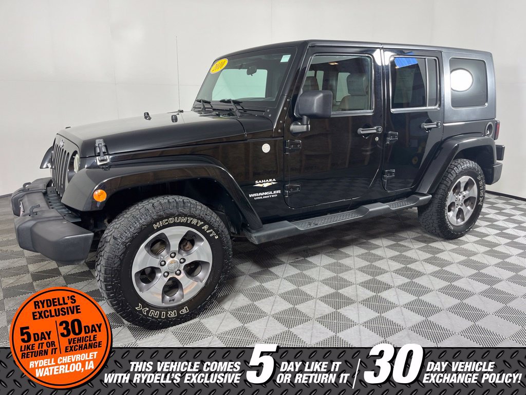 Used 2010 Jeep Wrangler Unlimited Sahara w/ Dual Top Group AWD/4WD image 12